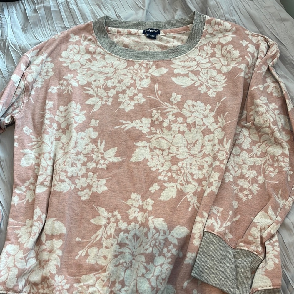 Floral Pink sweater/sweatshirt